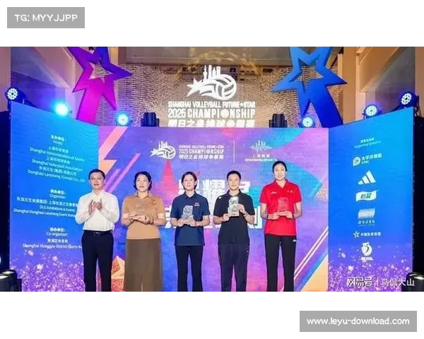 中国U21女排上海主场迎战越南法国展开小组赛激烈角逐 中国U21女排上海主场迎战越南法国展开小组赛激烈角逐